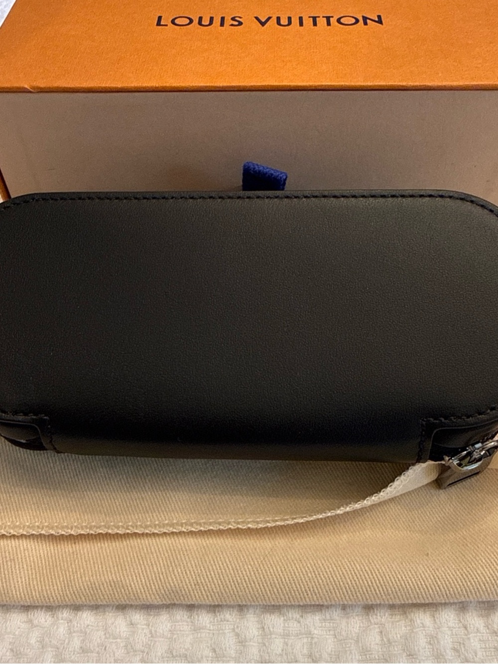 Louis Vuitton Black Monogram Eclipse Sunglasses Pouch GM AUTHENTIC - Picture 2 of 9